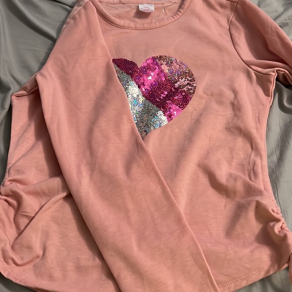 Large (11/13) long sleeve pink shirt with sequins - Picture 5 of 9
